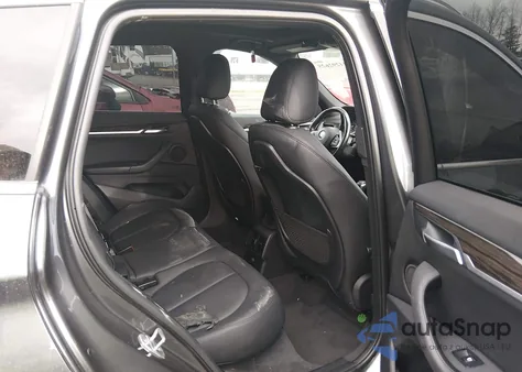 2016 BMW X1 xDrive28I z USA, uszkodzony, nr VIN WBXHT3C36G5E56587